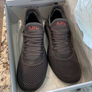 Up for sale is a almost brand new pair of APL shoes. I wore them one time.